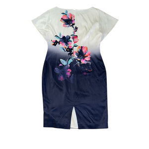 St. John Floral Print Silk Dress Size 10 on “The Talk” designer Fall Cap Classy